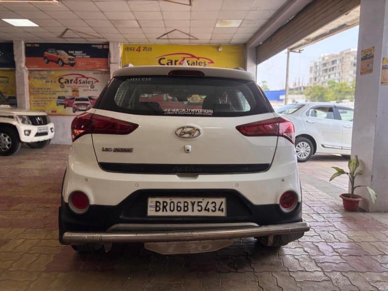 Car Image 6