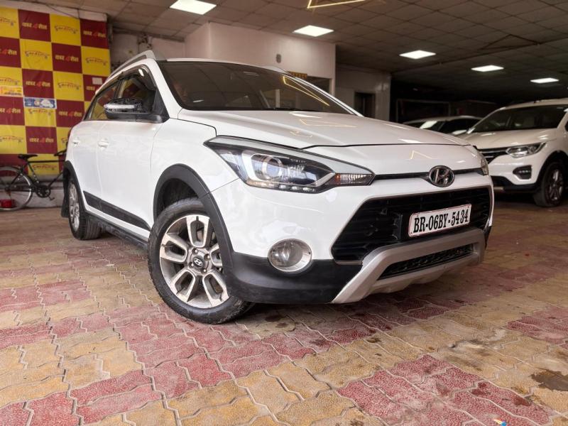 Car Image 10