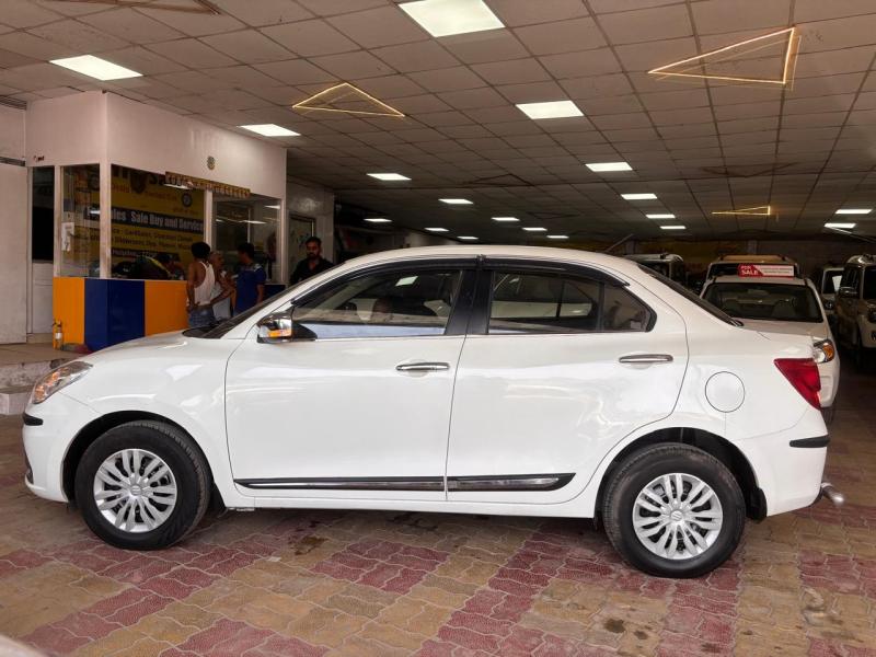Car Image 8