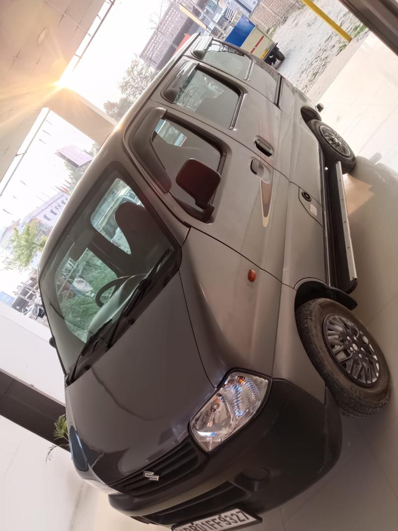Car Image 5